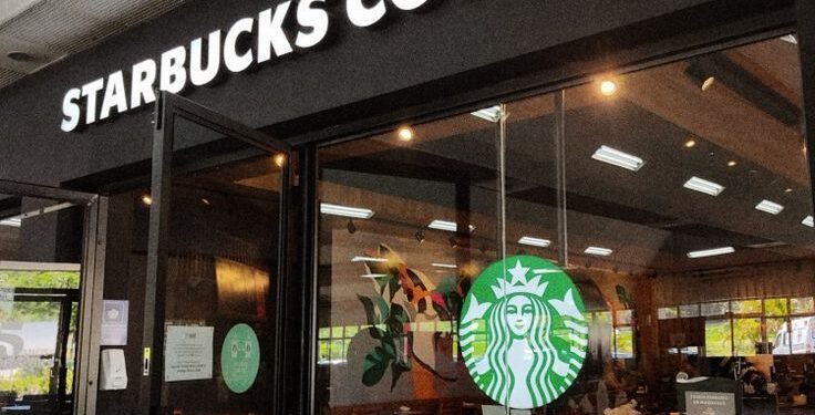 스타벅스 (SBUX) 주식 분석 (2024년 12월 24일 기준)